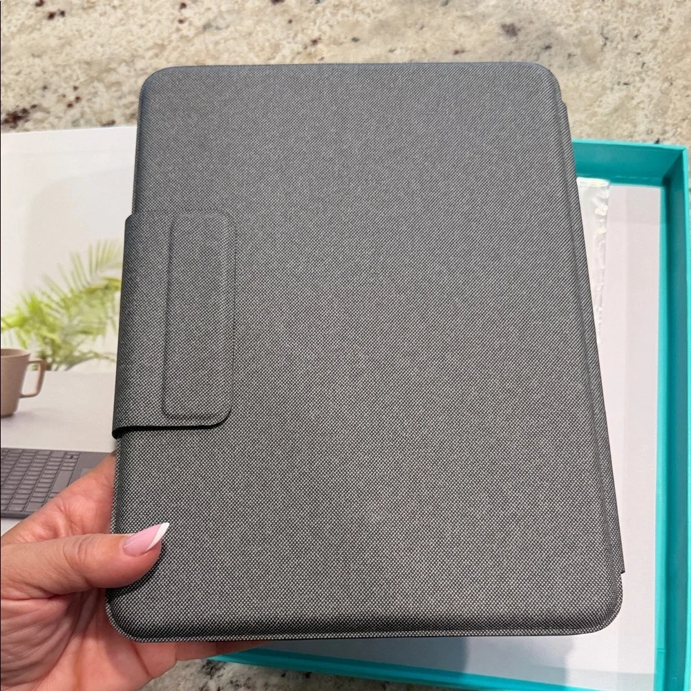 Logitech Folio Touch Keyboard Case for iPad Air - Grey